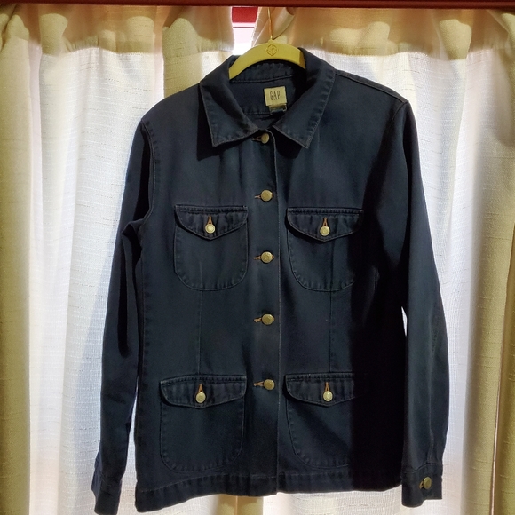 Woman's GAP denim jacket. - Picture 1 of 3